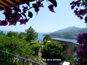 Studio a Theoule sur Mer a 400 m de la plage avec vue sur la mer terrasse amenagee et wifi
